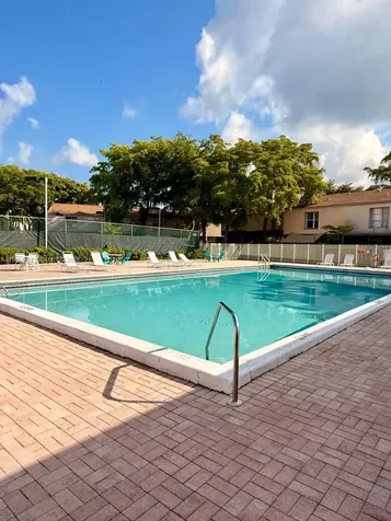 833 NW 81st Terrace Plantation FL 33324