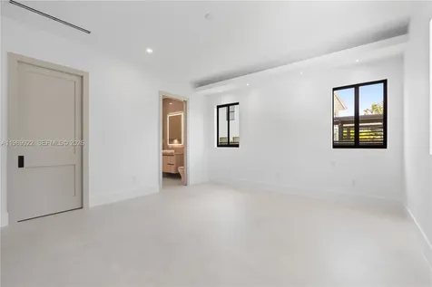 6221 SW 60th Street South Miami FL 33143