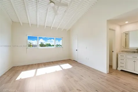 9023 NE 4th Avenue Road Miami Shores FL 33138