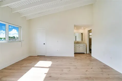 9023 NE 4th Avenue Road Miami Shores FL 33138