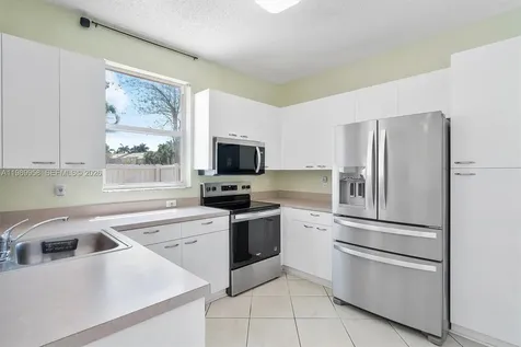 15462 NW 14th Court Pembroke Pines FL 33028