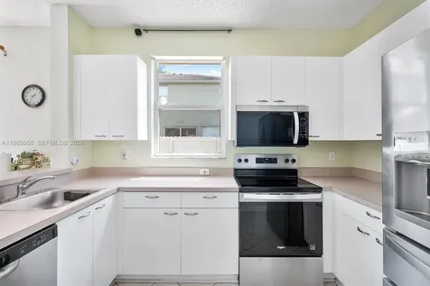 15462 NW 14th Court Pembroke Pines FL 33028