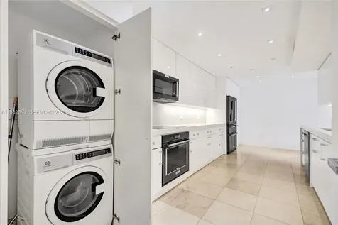 10175 Collins Avenue Bal Harbour FL 33154
