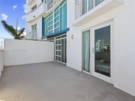 7600 Collins Avenue Miami Beach FL 33141
