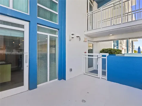 7600 Collins Avenue Miami Beach FL 33141