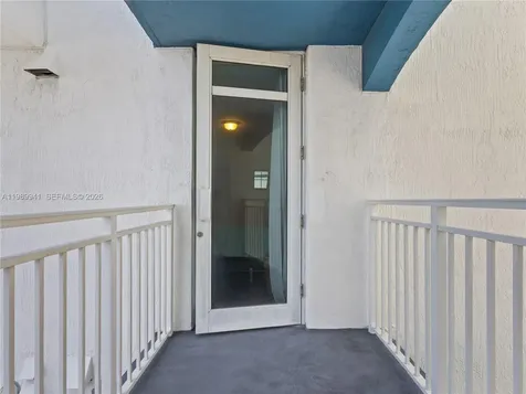7600 Collins Avenue Miami Beach FL 33141