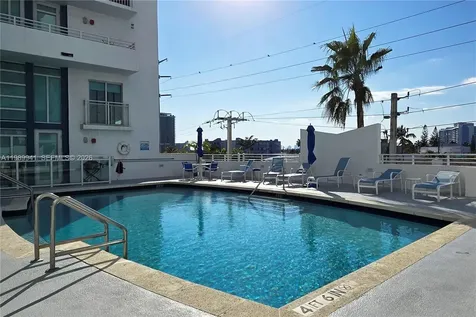 7600 Collins Avenue Miami Beach FL 33141