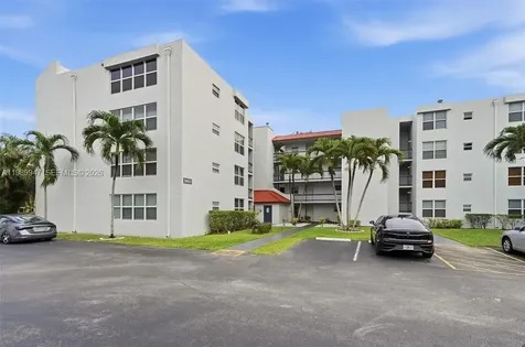 9421 Evergreen Place Davie FL 33324