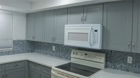 9421 Evergreen Place Davie FL 33324