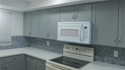 9421 Evergreen Place Davie FL 33324
