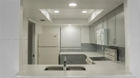 9421 Evergreen Place Davie FL 33324