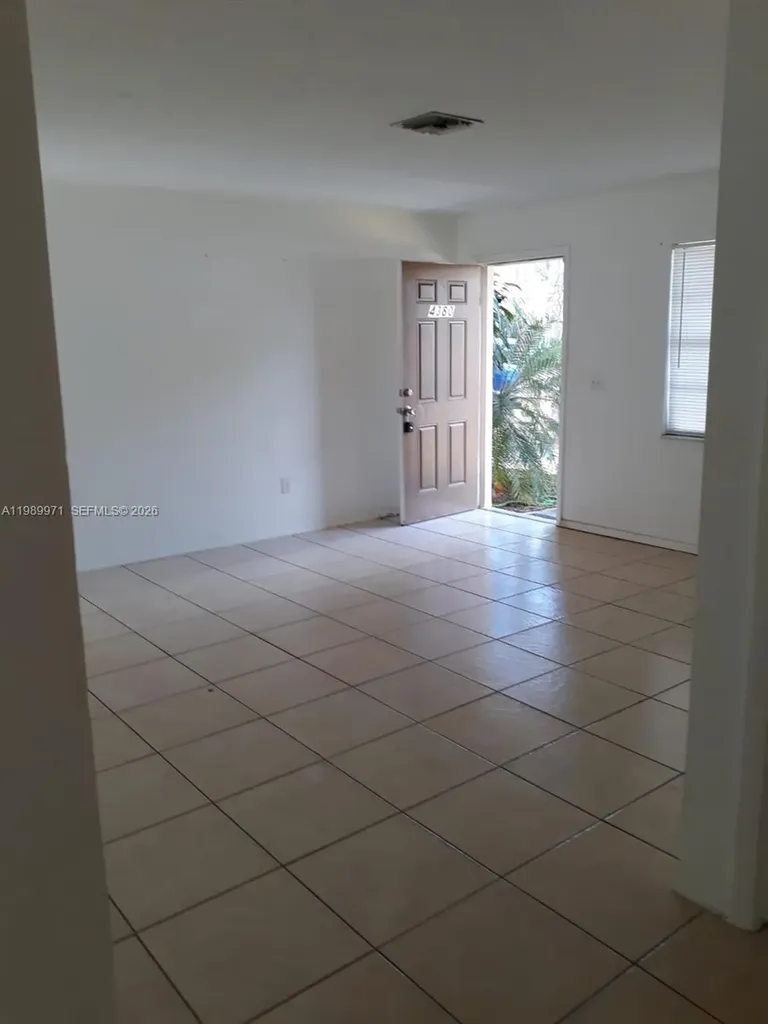 4380 Lakewood Road Lake Worth FL 33461