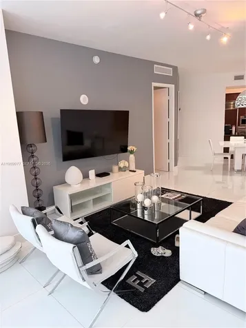 15811 Collins Avenue Sunny Isles Beach FL 33160