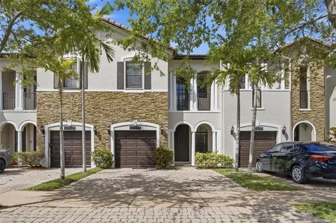 10319 NW 30th Terrace Doral FL 33172