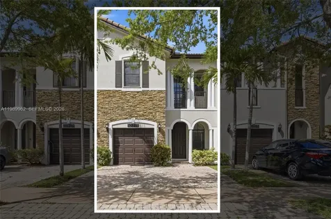 10319 NW 30th Terrace Doral FL 33172