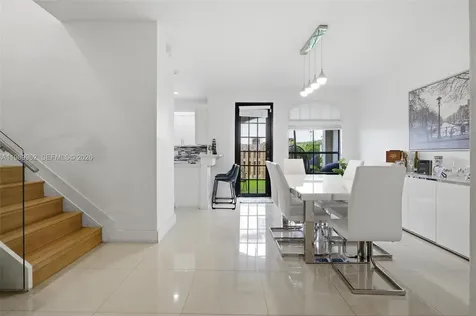 10319 NW 30th Terrace Doral FL 33172