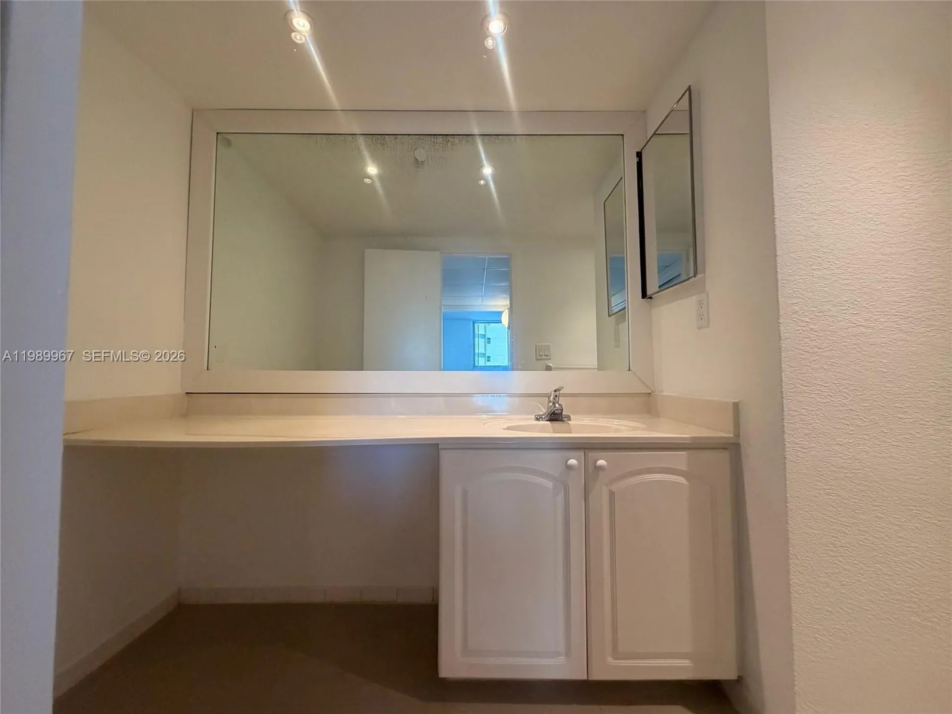 4001 S Ocean Drive Hollywood FL 33019