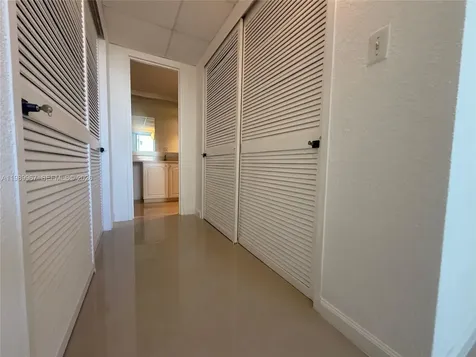 4001 S Ocean Drive Hollywood FL 33019