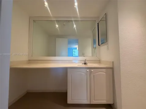 4001 S Ocean Drive Hollywood FL 33019