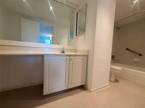 4001 S Ocean Drive Hollywood FL 33019