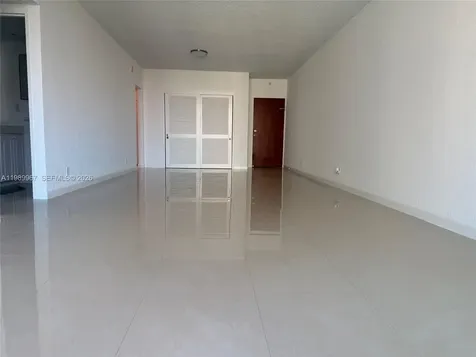 4001 S Ocean Drive Hollywood FL 33019