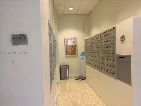 4001 S Ocean Drive Hollywood FL 33019