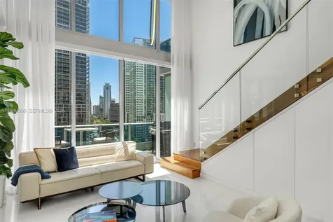 200 Biscayne Boulevard Way Miami FL 33131