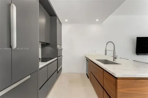 200 Biscayne Boulevard Way Miami FL 33131