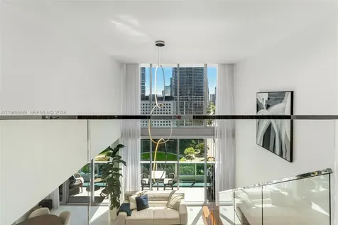 200 Biscayne Boulevard Way Miami FL 33131