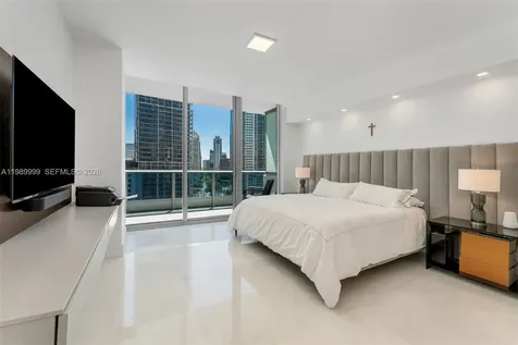 200 Biscayne Boulevard Way Miami FL 33131