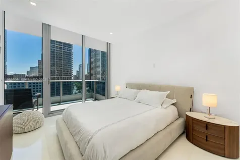 200 Biscayne Boulevard Way Miami FL 33131