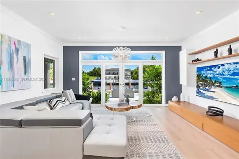 472 Sunset Drive Hallandale Beach FL 33009