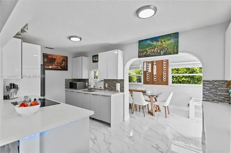 7506 NW 41st Street Coral Springs FL 33065
