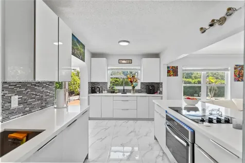 7506 NW 41st Street Coral Springs FL 33065