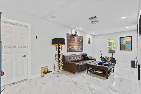 7506 NW 41st Street Coral Springs FL 33065
