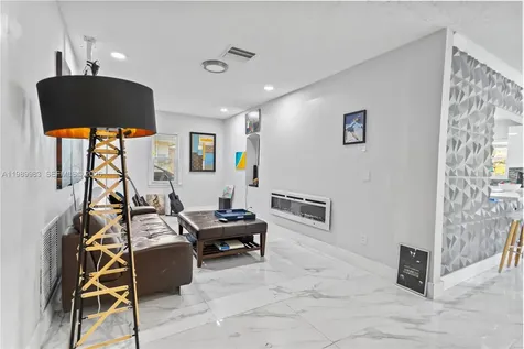 7506 NW 41st Street Coral Springs FL 33065