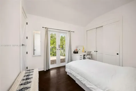 4206 Alhambra Circle Coral Gables FL 33146