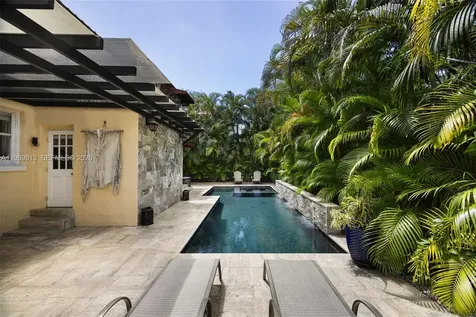 4206 Alhambra Circle Coral Gables FL 33146