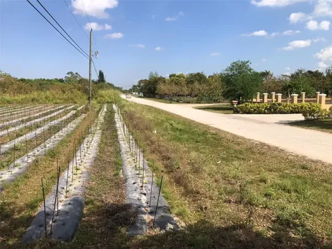 19550 SW 207 Avenue Miami FL 33187