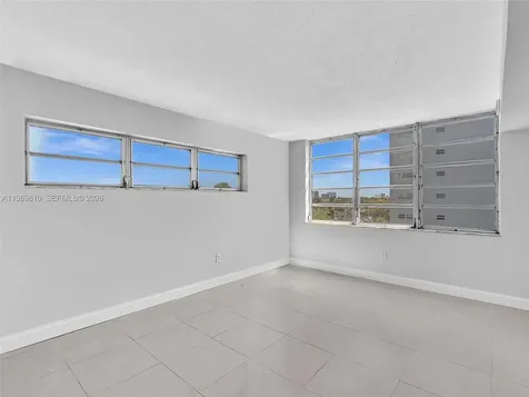 1770 NE 191st Street Miami FL 33179