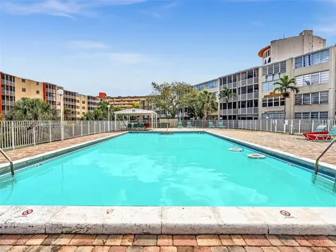 1770 NE 191st Street Miami FL 33179