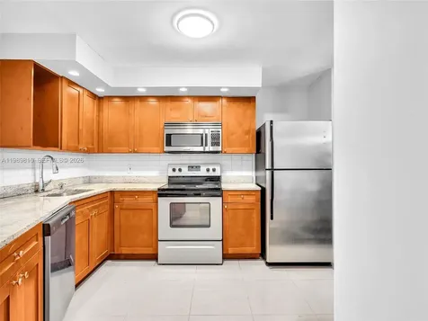 1770 NE 191st Street Miami FL 33179