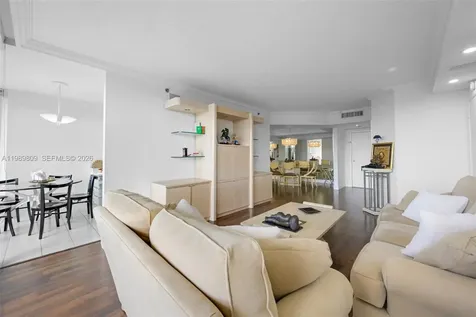 3598 Yacht Club Drive Aventura FL 33180