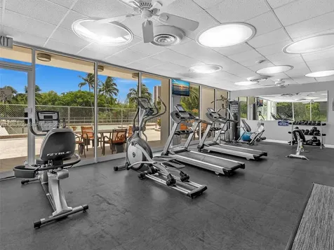 3375 N Country Club Drive Aventura FL 33180