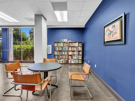 3375 N Country Club Drive Aventura FL 33180