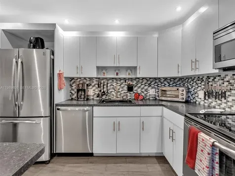 3375 N Country Club Drive Aventura FL 33180