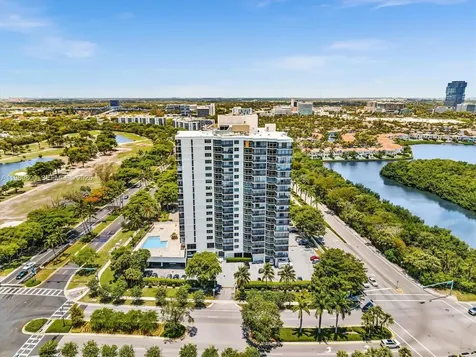 3375 N Country Club Drive Aventura FL 33180