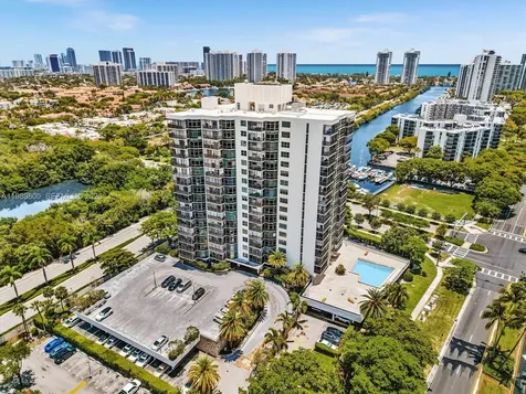 3375 N Country Club Drive Aventura FL 33180