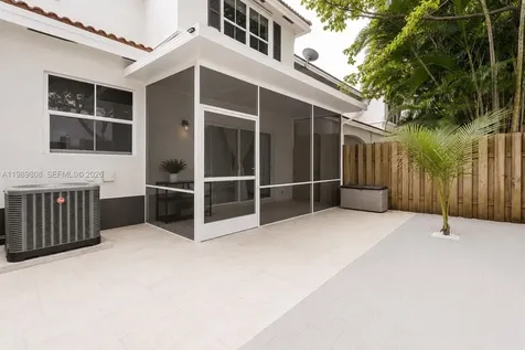 102 Riverwalk Circle Sunrise FL 33326