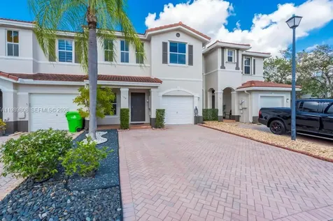 102 Riverwalk Circle Sunrise FL 33326